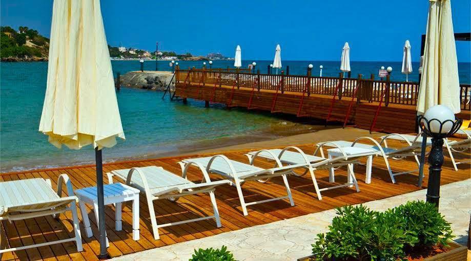Ada Beach Hotel Karavas  Exterior foto